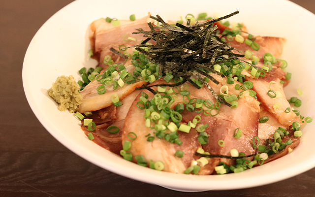 数日間煮込んだ特製チャーシュー丼セット